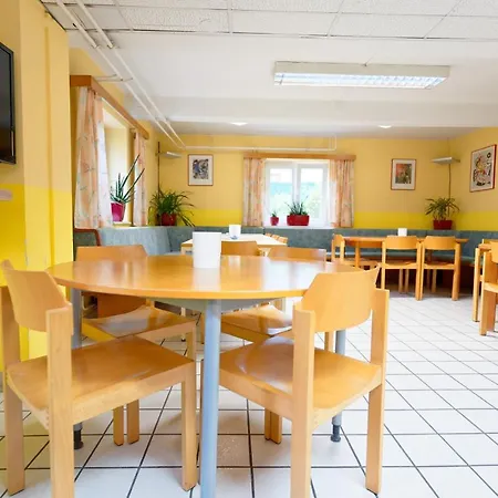 Radfahrerherberge Hostel *