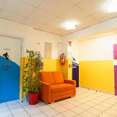Radfahrerherberge Hostel *