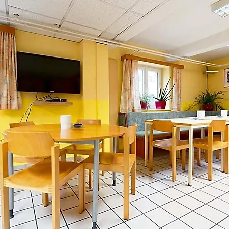 Radfahrerherberge Hostel *
