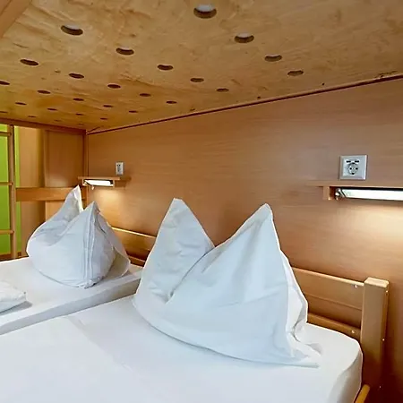 Radfahrerherberge Hostel *